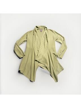 Chicos open cardigan light green sweater. Very soft. High/low small Sz 1 (A10)